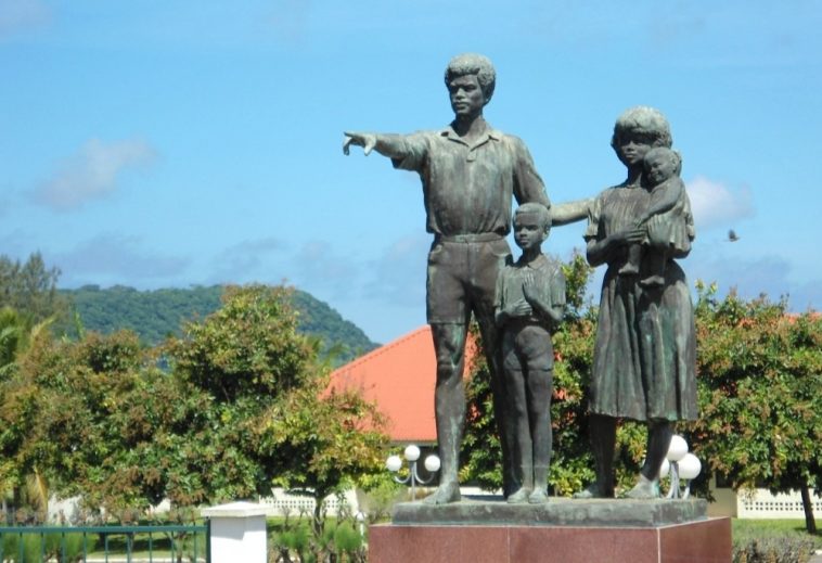 Vanuatu_Parliament_-_panoramio